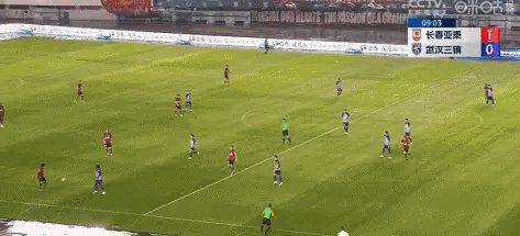 开云体育在线-【中超】谭龙破门恩里克祖伊染红 亚泰2比0三镇